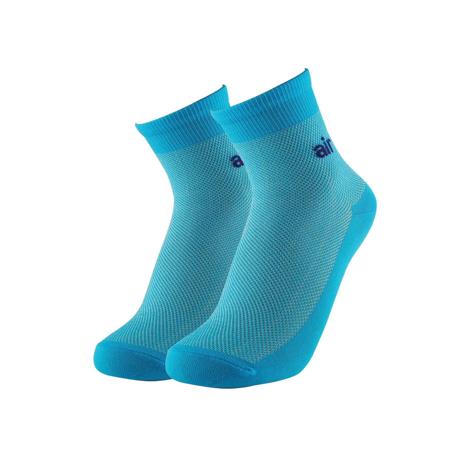 Women's low-cut socks with air performance features, offering optimal ventilation and temperature regulation during exercise