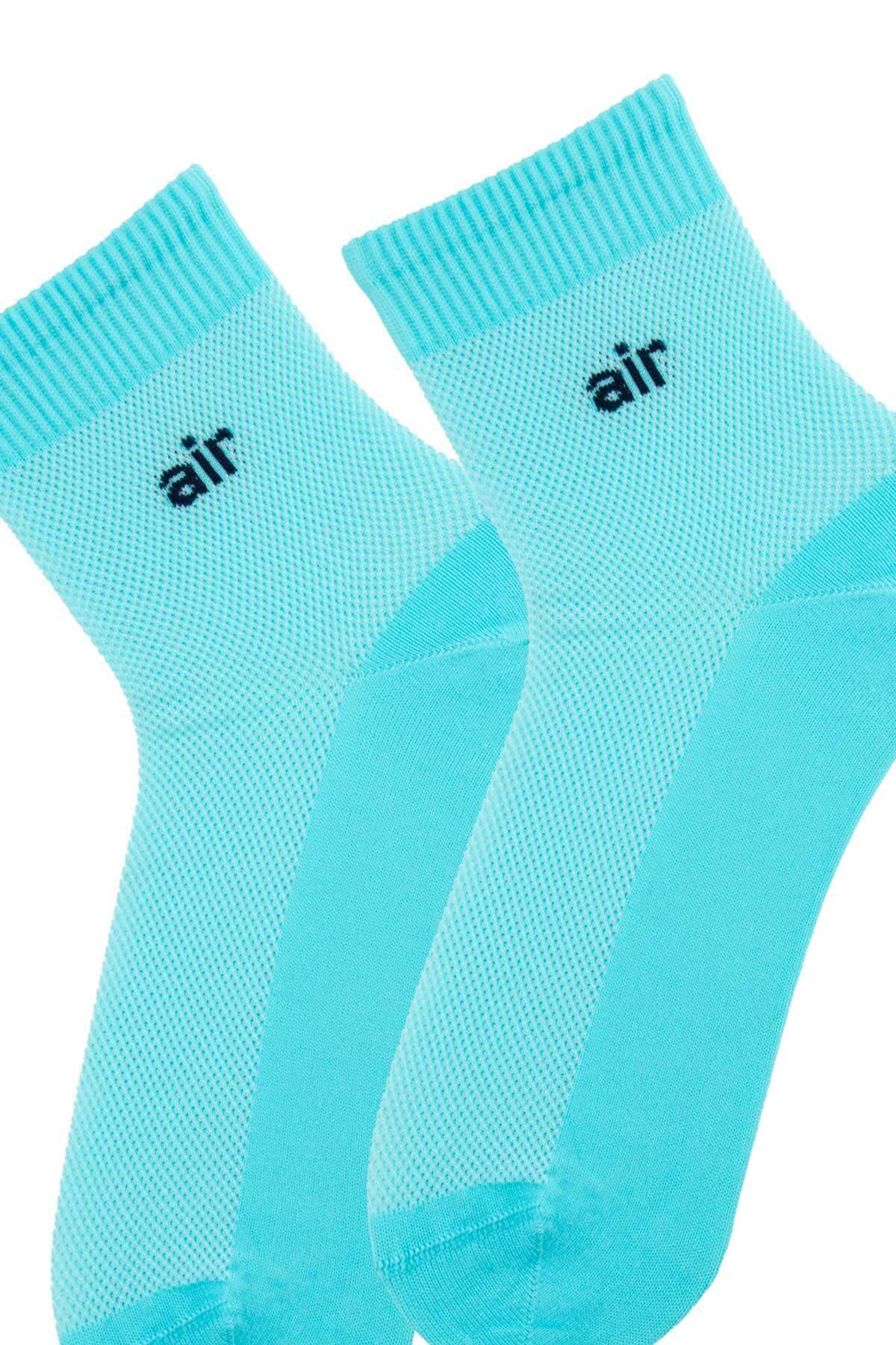 women's low-cut performance socks, engineered with breathable fabrics to promote airflow and reduce moisture.