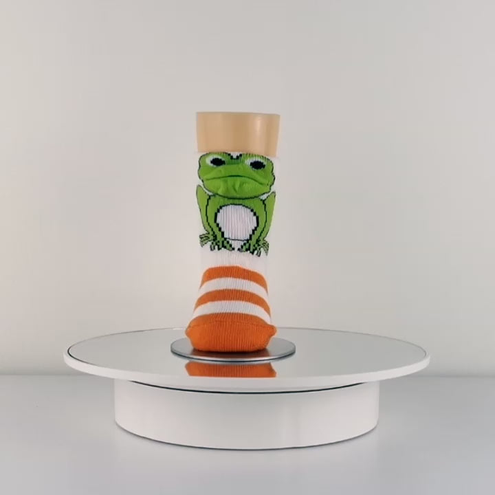 frog 3 newborn socks for newborn green color stripe sock