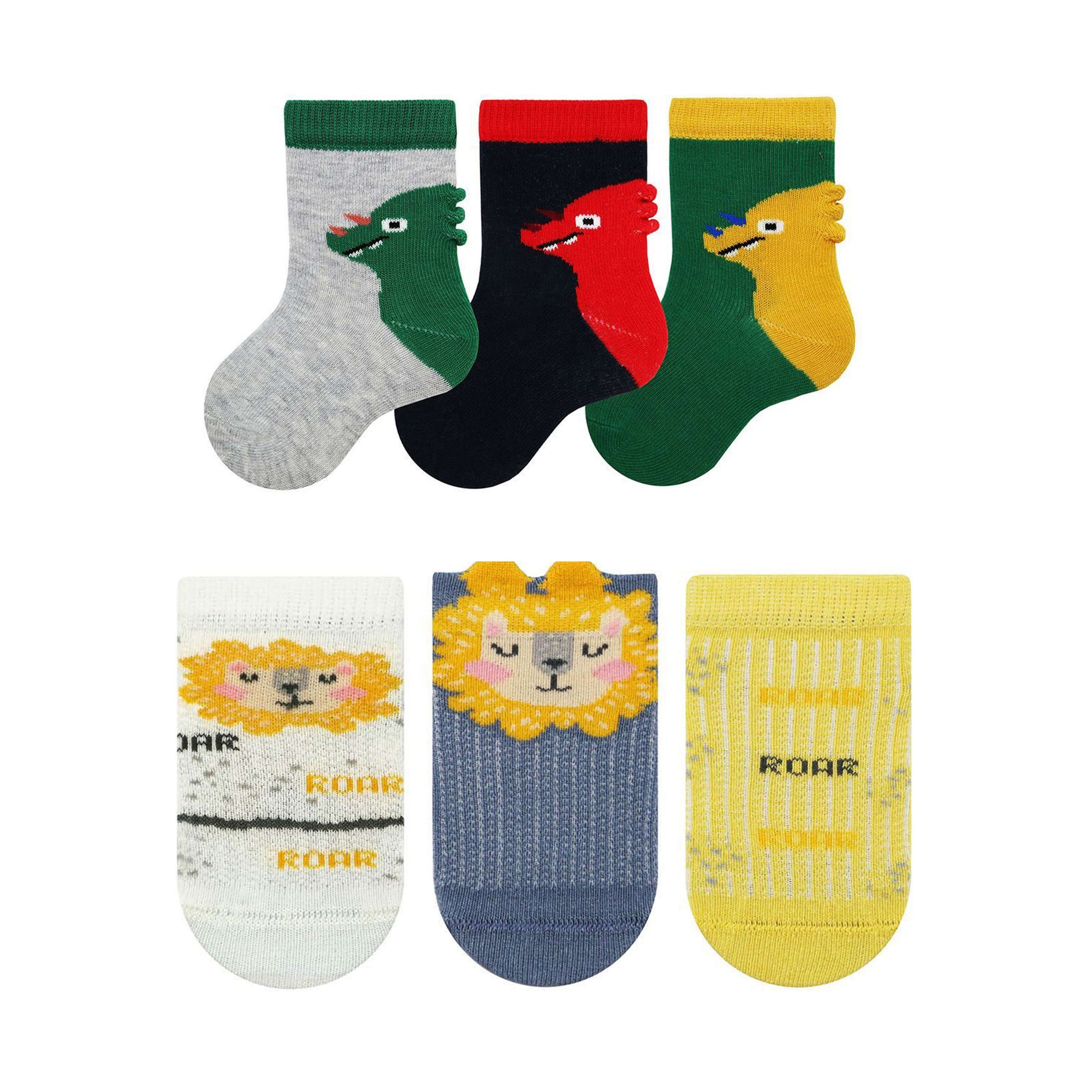socks with dinosaur and lion designs, offering a playful and adventurous touch to the outfit.