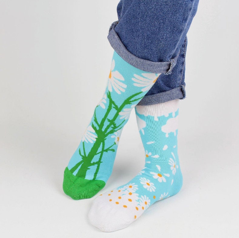 Daisy Mismatched Socks, Floral Socks, Flowers Mismatched Socks, Fresh Start, Matched Couple Socks, Positivity Socks, Good Mood Sock